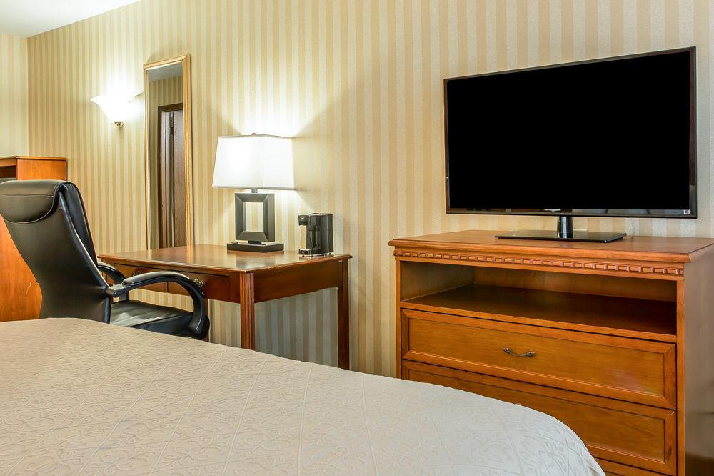 Quality Inn Gaylord Exterior photo