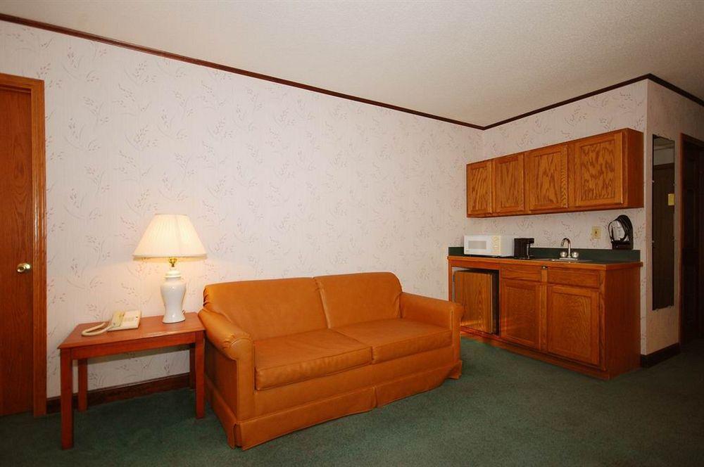 Quality Inn Gaylord Room photo