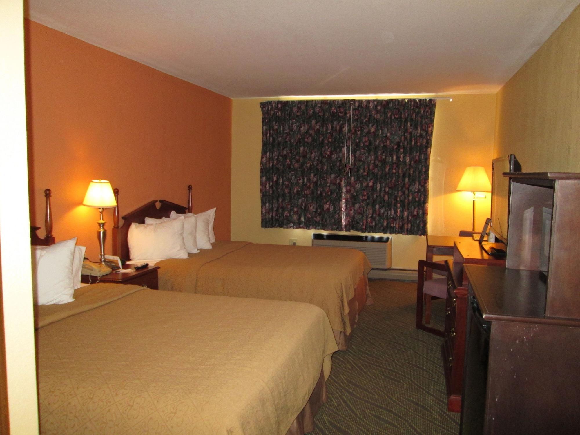Quality Inn Gaylord Exterior photo