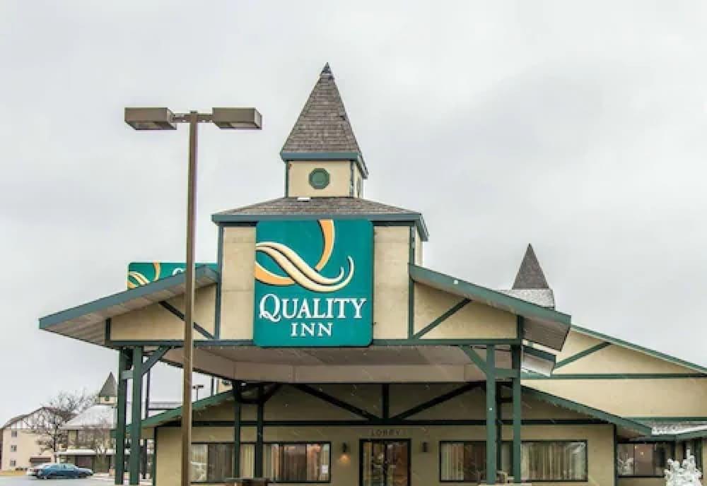 Quality Inn Gaylord Exterior photo